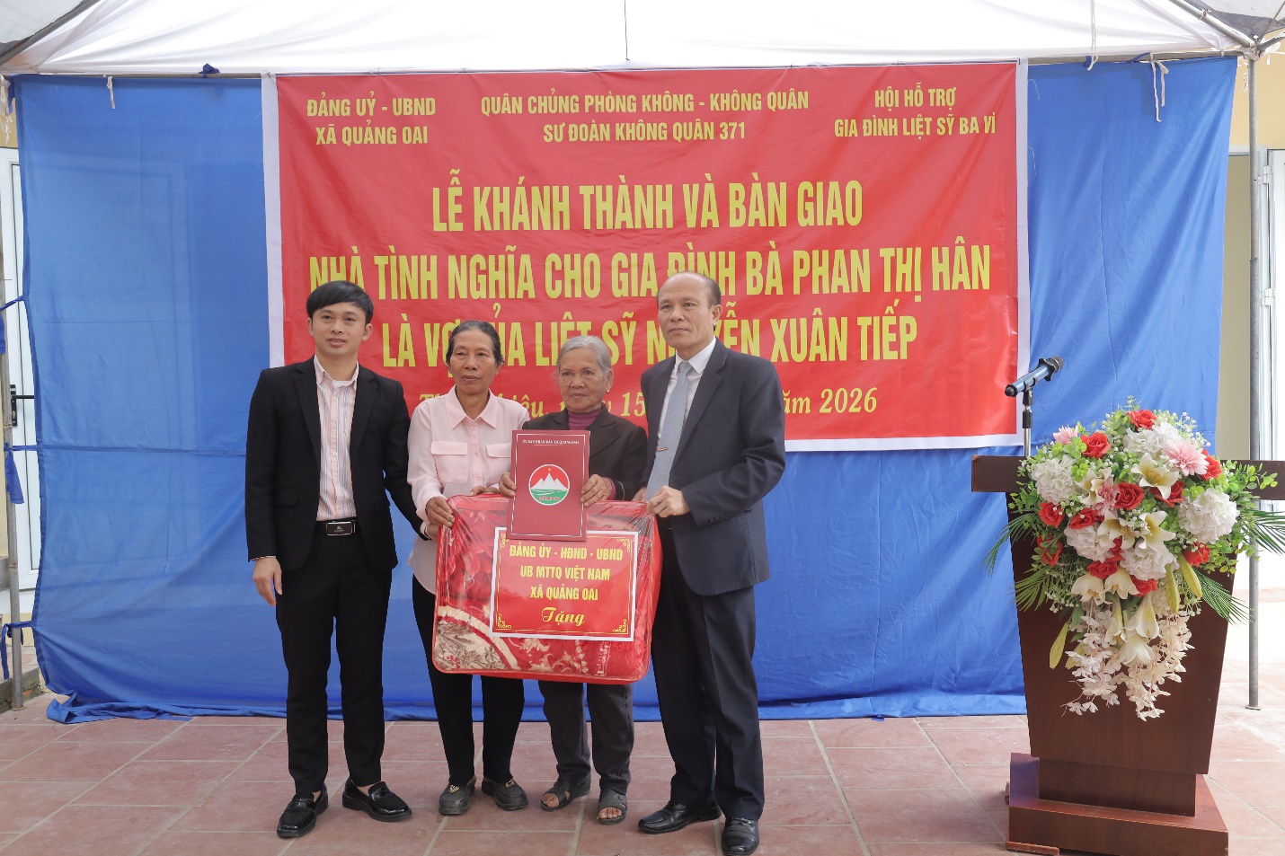 D:\Desktop\trao nhà đại đk\IMG_7817.JPG