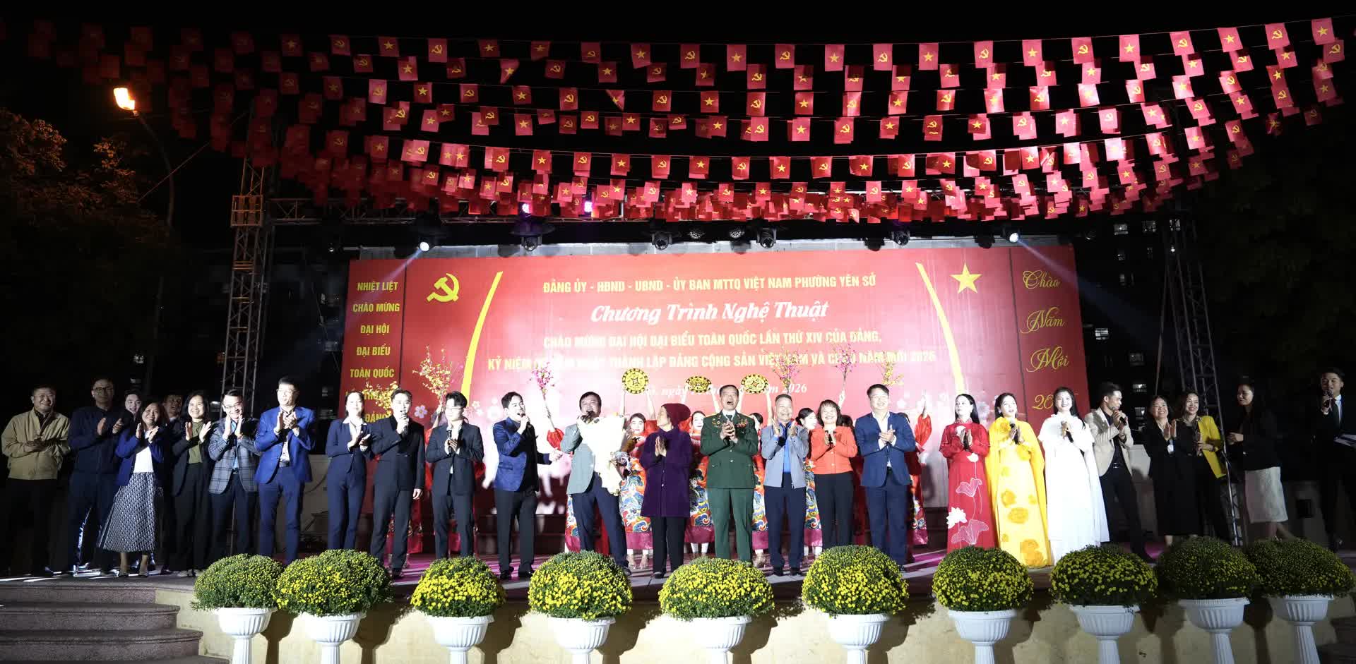 Phường Yên Sở: lan tỏa khí thế thi đua qua chương trình nghệ thuật chào mừng Đại hội XIV của Đảng- Ảnh 7.