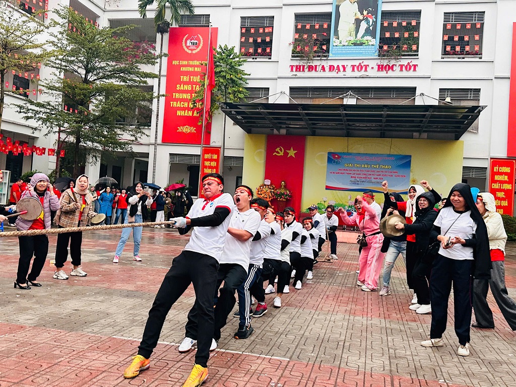 PHƯỜNG PHƯƠNG LIỆT: TỔ CHỨC CHUỖI HOẠT ĐỘNG VĂN HÓA VĂN NGHỆ, THỂ DỤC THỂ THAO CHÀO MỪNG ĐẠI HỘI ĐẢNG TOÀN QUỐC LẦN THỨ XIV VÀ MỪNG XUÂN BÍNH NGỌ 2026- Ảnh 4.