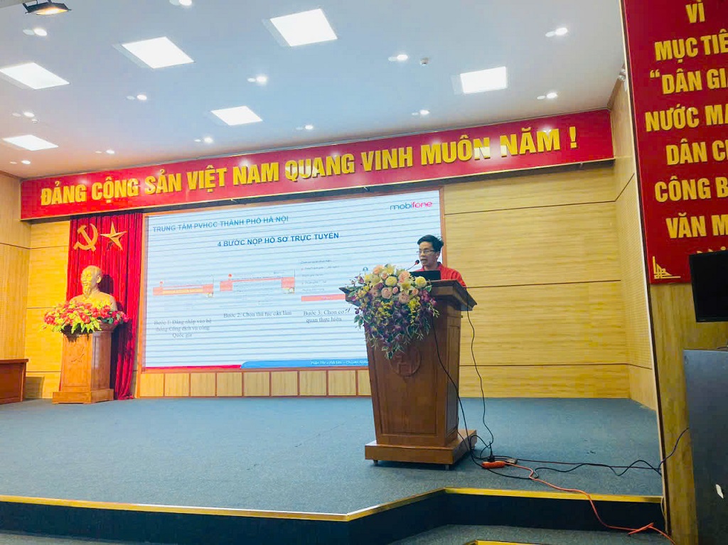 PHƯỜNG PHƯƠNG LIỆT: TỔ CHỨC THÀNH CÔNG LỚP TẬP HUẤN NÂNG CAO KỸ NĂNG SỐ VÀ ỨNG DỤNG AI CHO CÔNG DÂN- Ảnh 2.