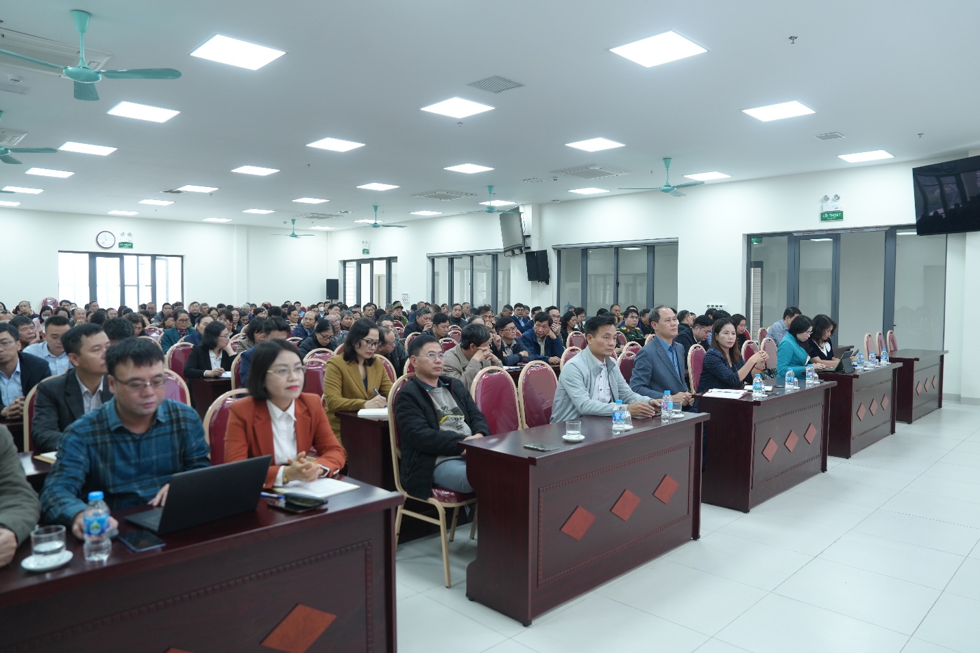 UBND xã Gia Lâm tổ chức hội nghị tập huấn công tác bầu cử- Ảnh 1.