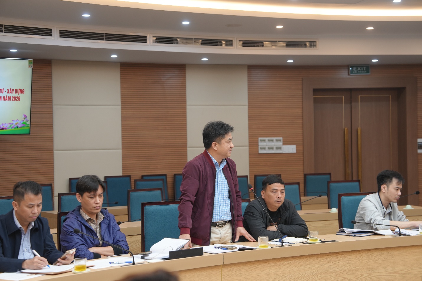 Thường trực Đảng ủy xã Gia Lâm làm việc với khối kinh tế – đầu tư – xây dựng: nhìn thẳng khó khăn, tháo gỡ điểm nghẽn, tạo động lực phát triển trong giai đoạn mới- Ảnh 2.