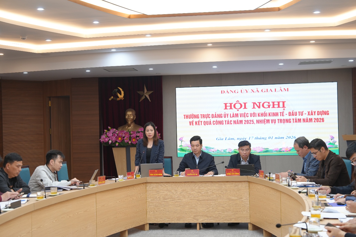 Thường trực Đảng ủy xã Gia Lâm làm việc với khối kinh tế – đầu tư – xây dựng: nhìn thẳng khó khăn, tháo gỡ điểm nghẽn, tạo động lực phát triển trong giai đoạn mới- Ảnh 3.