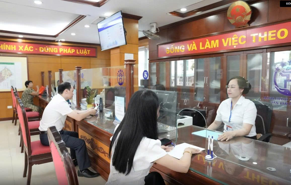 Hà Nội: đẩy mạnh chuyển đổi số, thúc đẩy hiệu quả mô hình chính quyền địa phương hai cấp- Ảnh 1.