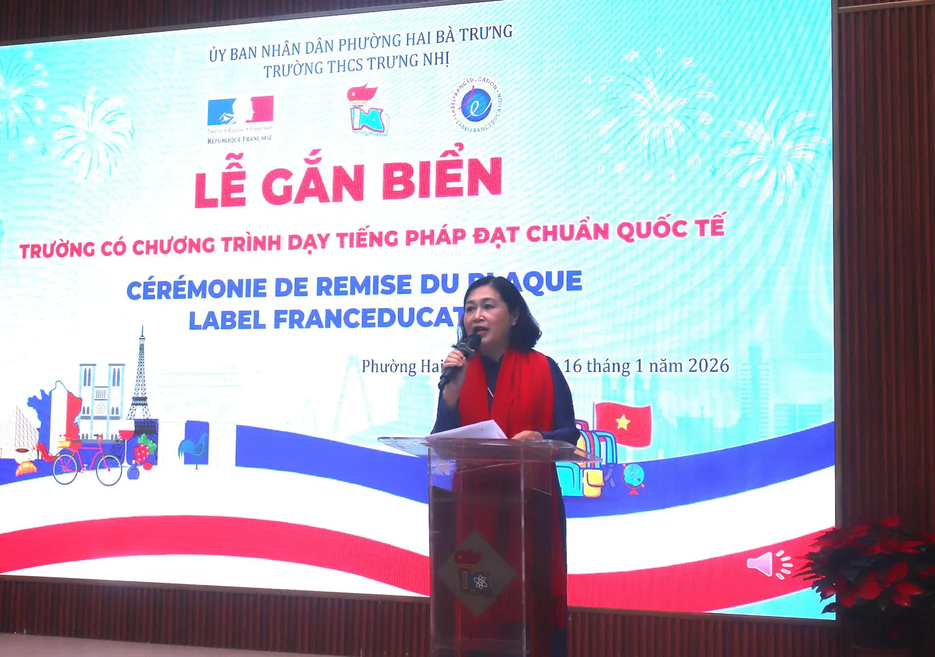 Trường THCS Trưng Nhị (phường Hai Bà Trưng) được gắn biển công nhận "Trường có chương trình dạy tiếng Pháp đạt chuẩn quốc tế"- Ảnh 6.