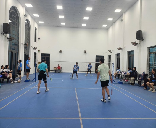 C:\Users\Administrator\Desktop\các trận đáu.jpg