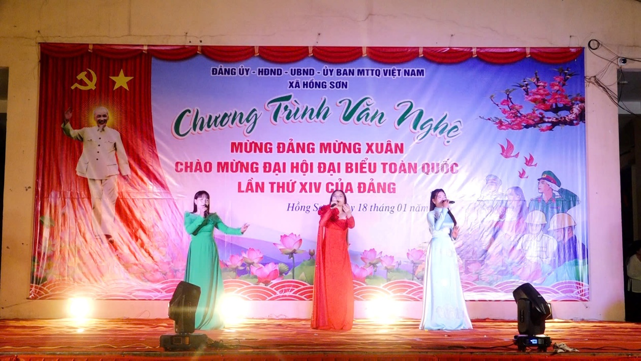 Hồng Sơn đặc sắc chương trình văn nghệ Mừng Đảng - Mừng Xuân, chào mừng Đại hội đại biểu toàn quốc lần thứ XIV của Đảng- Ảnh 4.