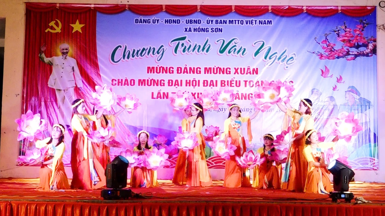Hồng Sơn đặc sắc chương trình văn nghệ Mừng Đảng - Mừng Xuân, chào mừng Đại hội đại biểu toàn quốc lần thứ XIV của Đảng- Ảnh 9.