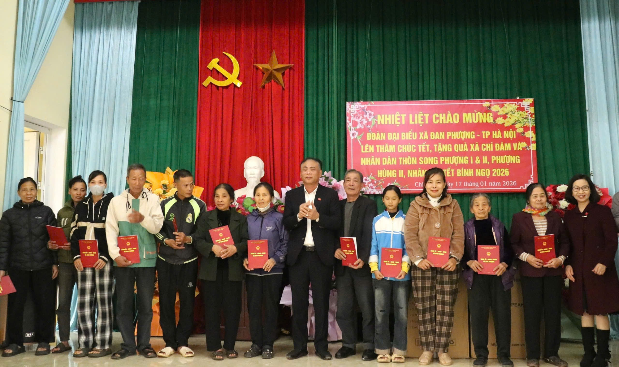 Đoàn công tác xã Đan Phượng thăm, tặng quà khu dân cư vùng kinh tế mới tại xã Chí Đám, tỉnh Phú Thọ nhân dịp Tết Bính Ngọ 2026- Ảnh 4.