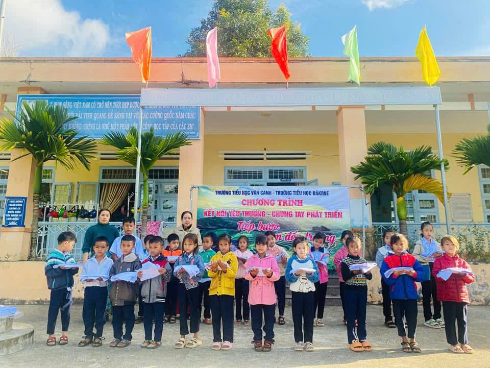 Cô Tạ Thị Vui – Phó hiệu trưởng trường tiểu học Vân Canh và hành trình gieo mầm hạnh phúc- Ảnh 3.