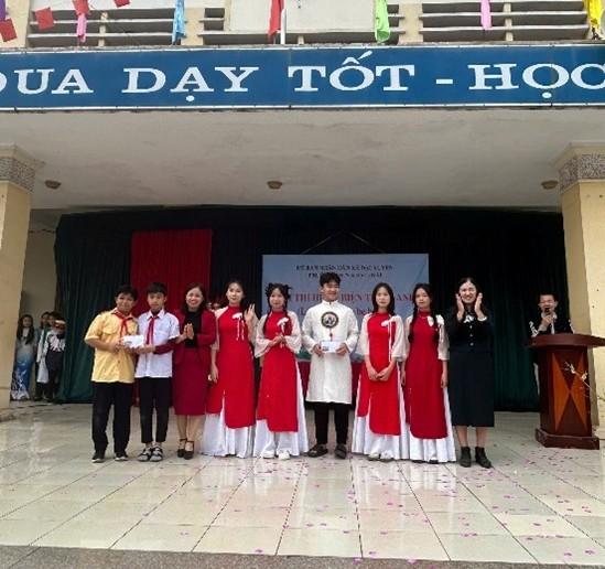 Trường THCS Khai Thái tổ chức cuộc thi Hùng biện Tiếng anh- Sân chơi bổ ích và sáng tạo - Ảnh 6.