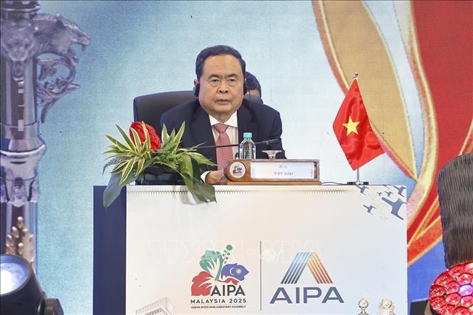Công bố 10 sự kiện, hoạt động tiêu biểu của Quốc hội năm 2025- Ảnh 8.