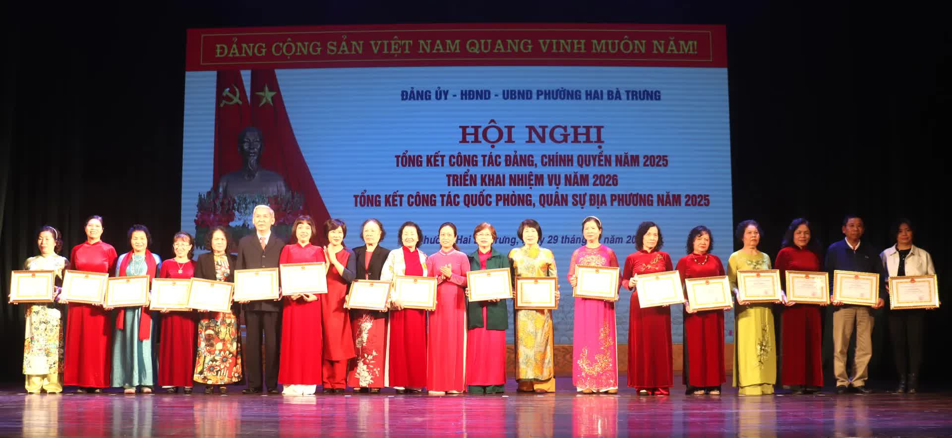 Phường Hai Bà Trưng: khẳng định kết quả bước đầu của mô hình chính quyền địa phương 2 cấp, nâng cao chất lượng phục vụ Nhân dân- Ảnh 10.