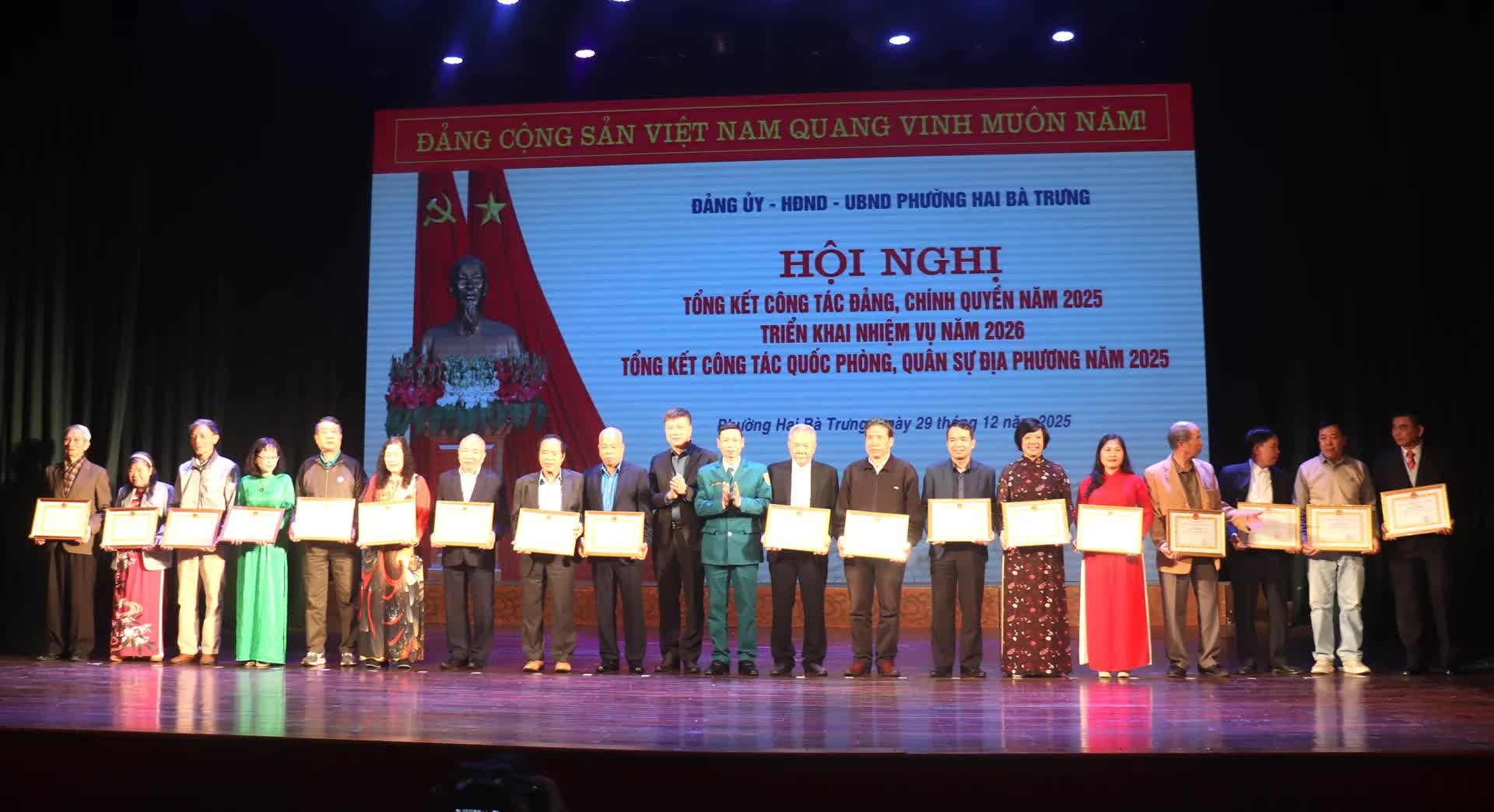 Phường Hai Bà Trưng: khẳng định kết quả bước đầu của mô hình chính quyền địa phương 2 cấp, nâng cao chất lượng phục vụ Nhân dân- Ảnh 12.