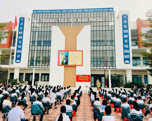 TRƯỜNG TIỂU HỌC NAM PHONG LAN TỎA PHONG TRÀO VÌ MỘT MÔI TRƯỜNG XANH – SẠCH – ĐẸP – NÓI KHÔNG VỚI RÁC THẢI NHỰA- Ảnh 7.