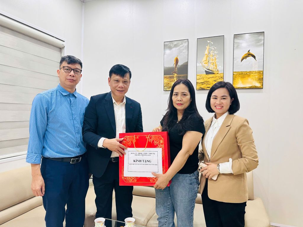 PHƯỜNG PHƯƠNG LIỆT: ẤM ÁP NGHĨA TÌNH TRONG HOẠT ĐỘNG THĂM HỎI GIA ĐÌNH CHÍNH SÁCH XUÂN BÍNH NGỌ 2026- Ảnh 6.