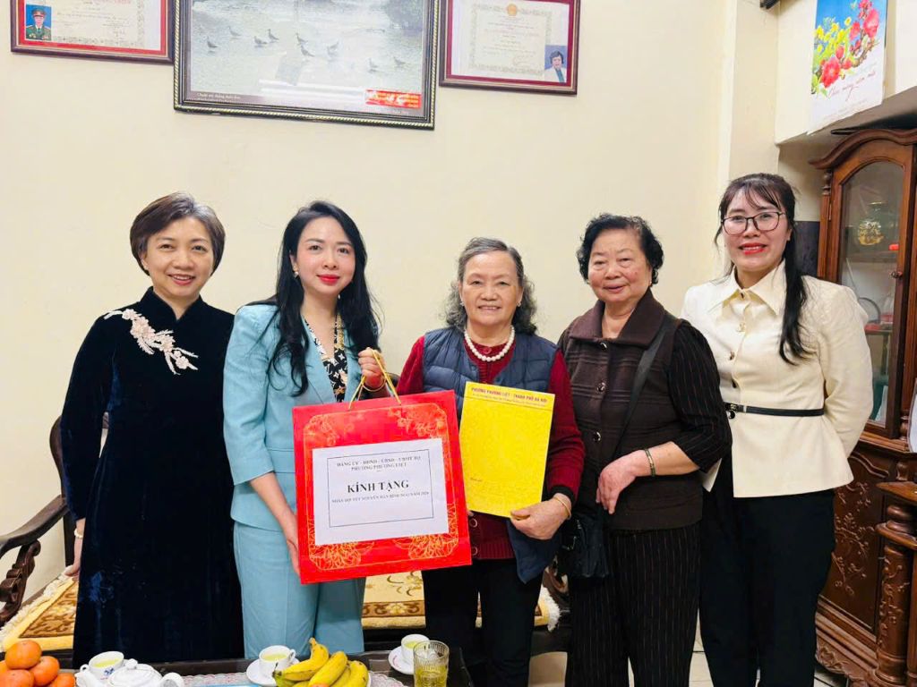 PHƯỜNG PHƯƠNG LIỆT: ẤM ÁP NGHĨA TÌNH TRONG HOẠT ĐỘNG THĂM HỎI GIA ĐÌNH CHÍNH SÁCH XUÂN BÍNH NGỌ 2026- Ảnh 9.