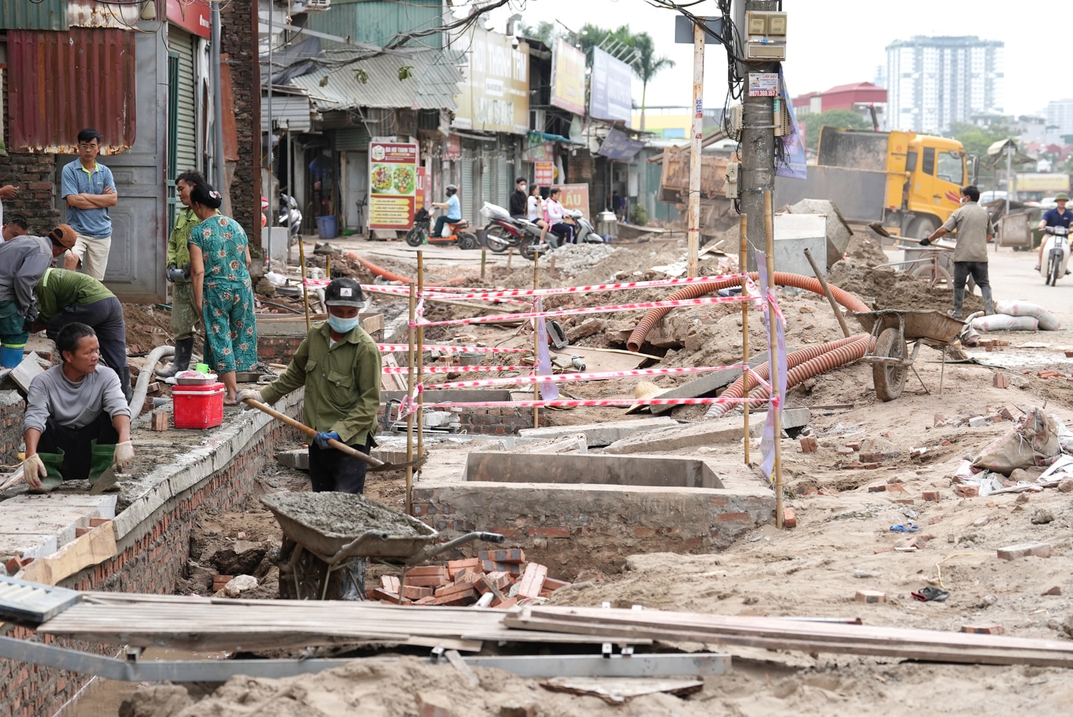 Tăng tốc thi công Vành đai 2,5: Hoàn thành đầu năm 2026, đồng bộ hạ tầng giao thông Thủ đô- Ảnh 6.