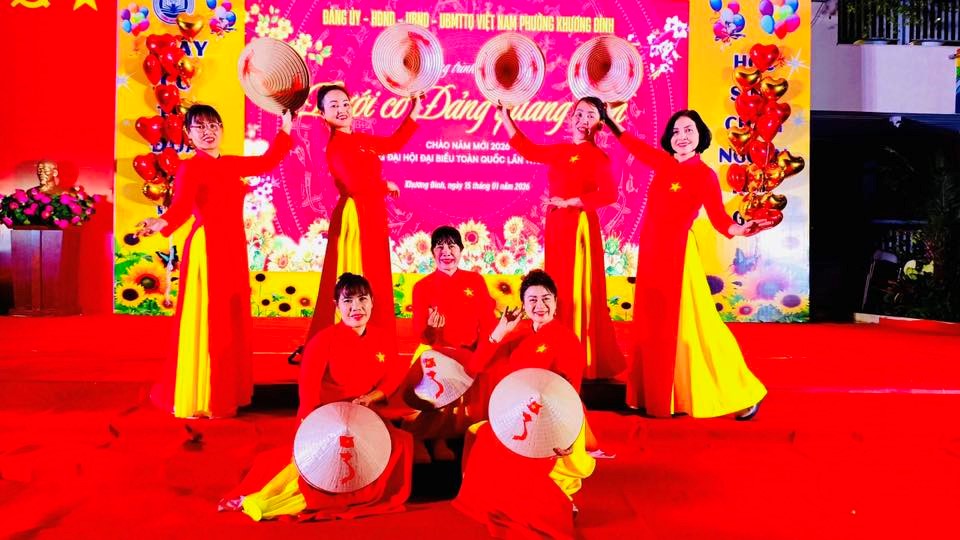 Hội LHPN phường Khương Đình sôi nổi chuỗi hoạt động chào mừng Đại hội Đảng toàn quốc lần thứ XIV- Ảnh 2.