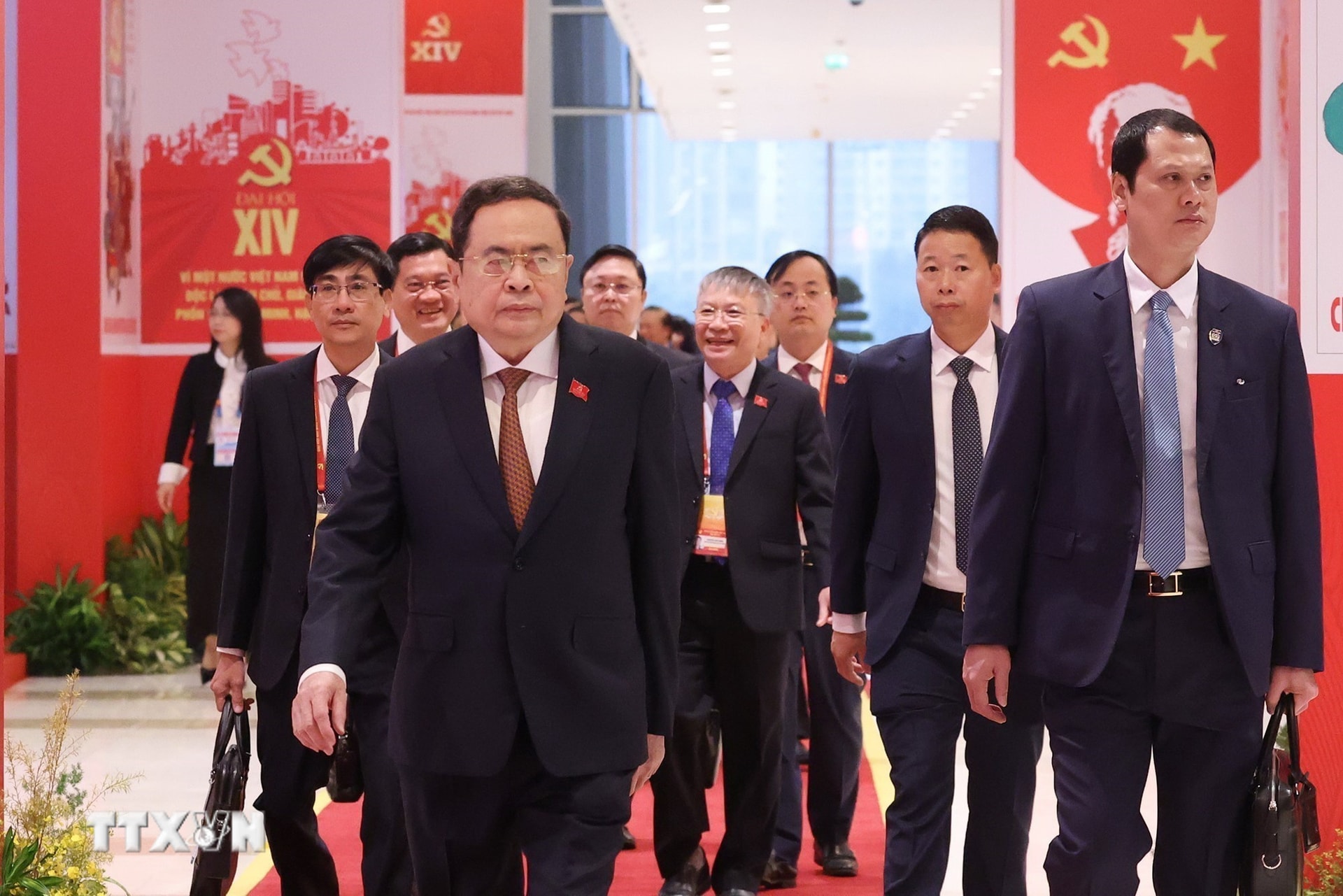 Một số hình ảnh về ngày làm việc thứ ba của Đại hội XIV của Đảng- Ảnh 3.