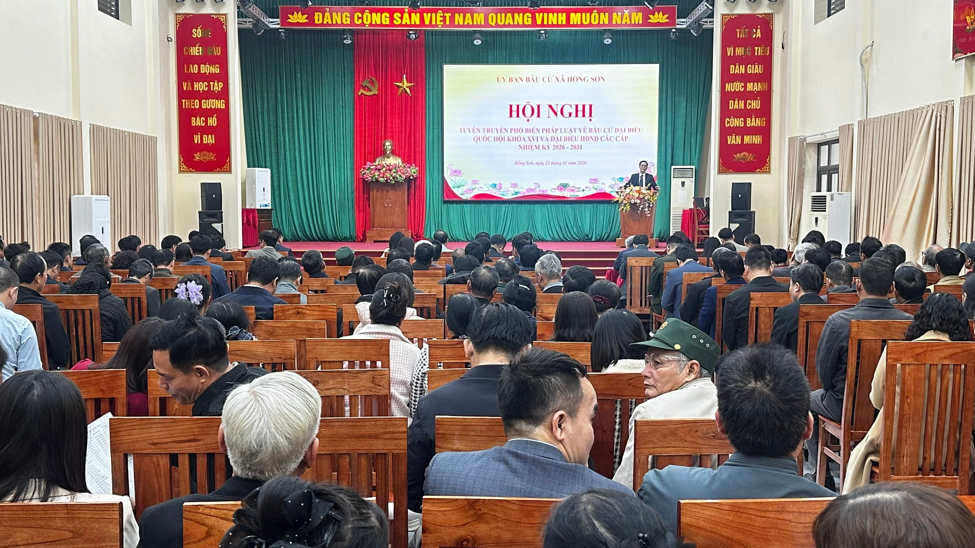 Hồng Sơn tuyên truyền phổ biến pháp luật về bầu cử đại biểu Quốc hội khóa XVI và đại biểu Hội đồng nhân dân các cấp nhiệm kỳ 2026-2031- Ảnh 3.