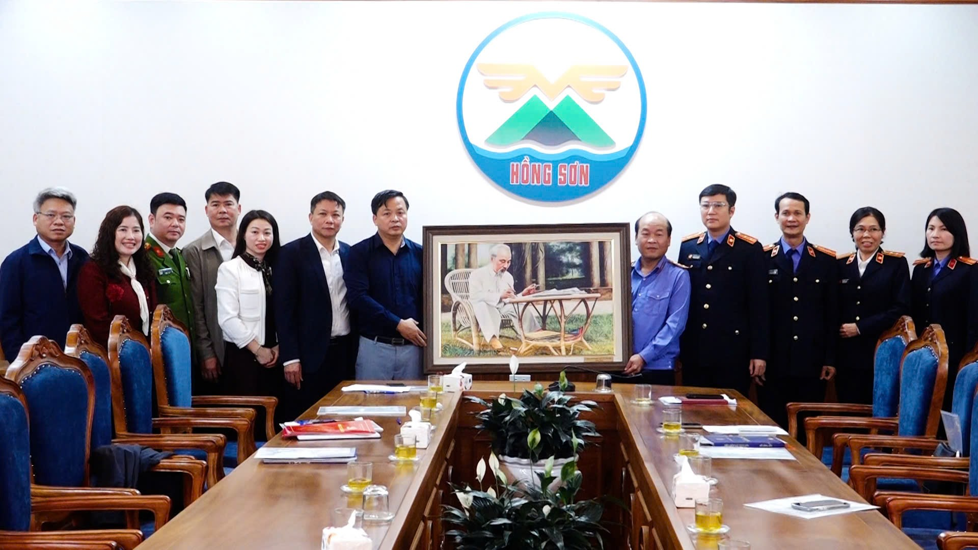 Ký kết Quy chế phối hợp giữa Uỷ ban kiểm tra Đảng ủy xã với Công an xã, Viện Kiểm sát và Tòa án nhân dân khu vực 12-Hà Nội trong công tác kiểm tra, giám sát và thi hành kỷ luật đảng viên vi phạm- Ảnh 4.