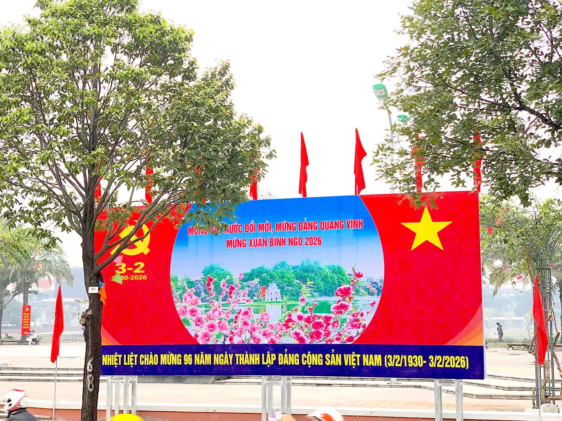 Phường Đại Mỗ rực rỡ cờ hoa chào mừng Đại hội XIV của Đảng
- Ảnh 4.