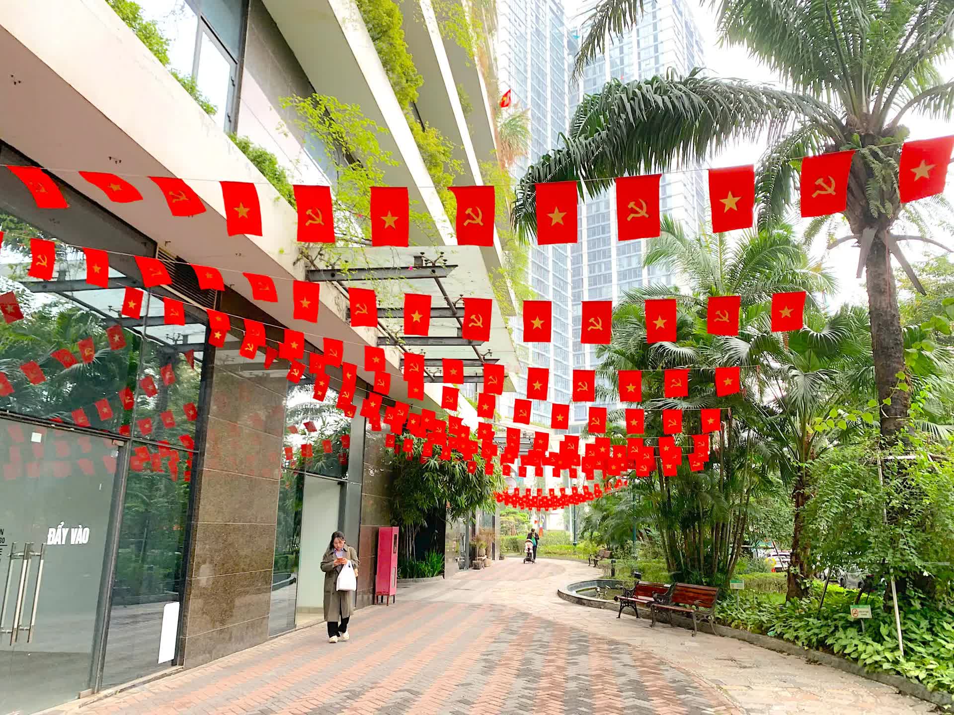 Phường Đại Mỗ rực rỡ cờ hoa chào mừng Đại hội XIV của Đảng
- Ảnh 6.