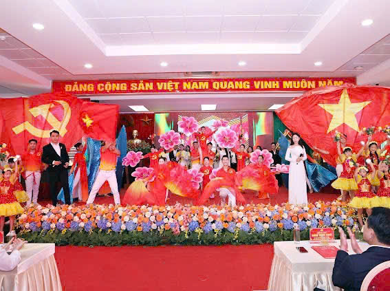 TRUNG TÂM VĂN HÓA - THÔNG TIN VÀ THỂ THAO PHƯỜNG ĐÔNG NGẠC: MỘT NĂM GẶT HÁI NHIỀU THÀNH CÔNG- Ảnh 6.