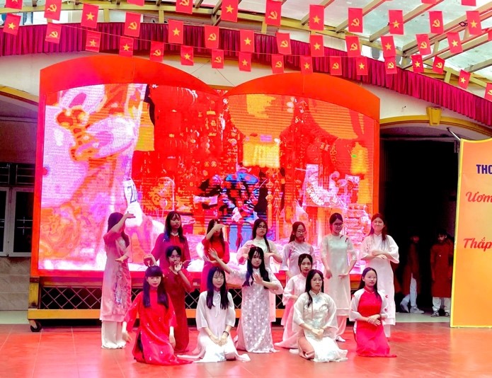 Trương THCS Hoàng Liệt tổ chức Lễ Sơ kết học kì I
Năm học 2025 - 2026 - Ảnh 1.