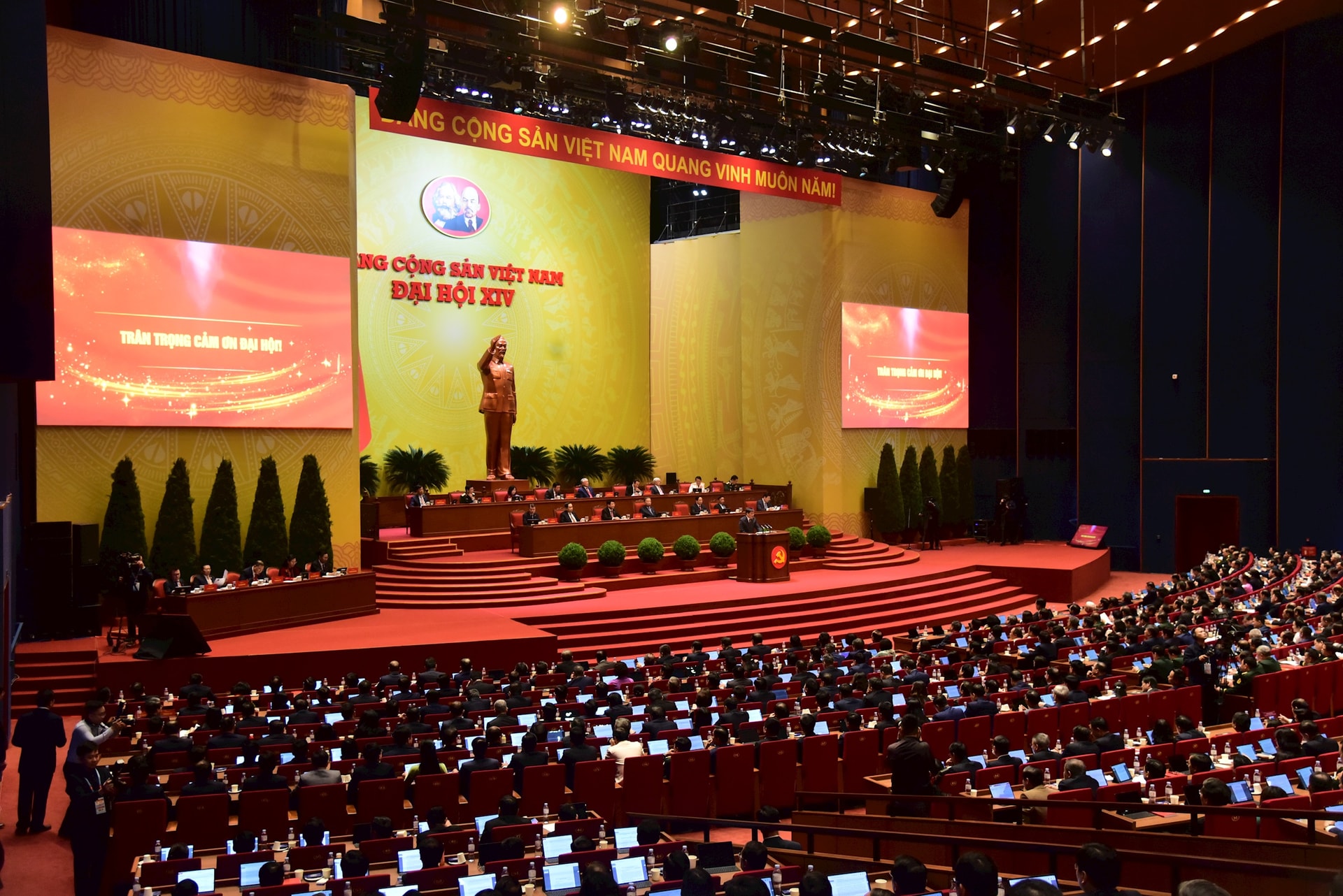 Quy trình bầu Bộ Chính trị, bầu Tổng Bí thư- Ảnh 1.