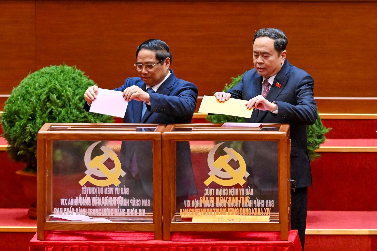 Hình ảnh bầu cử Ban Chấp hành Trung ương Đảng khóa XIV- Ảnh 4.