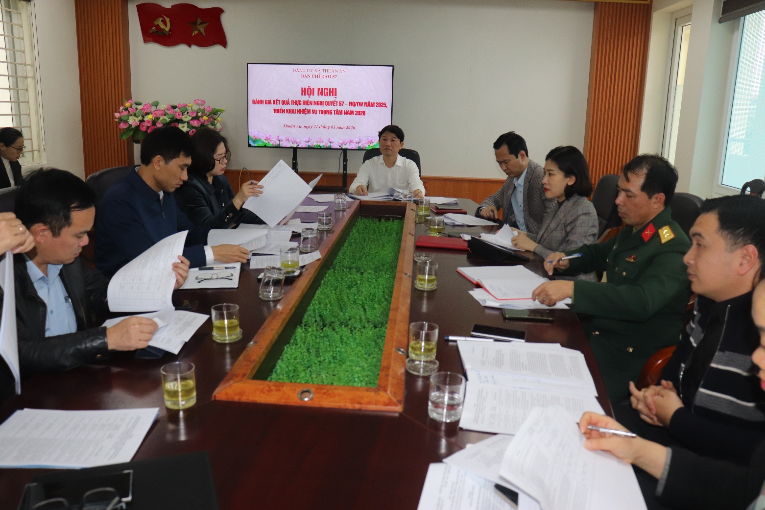 Xã Thuận An giao ban Ban Chỉ đạo thực hiện Nghị quyết 57-NQ/TW ngày 22/12/2024 của Bộ Chính trị về đột phá phát triển khoa học, công nghệ, đổi mới sáng tạo và chuyển đổi số- Ảnh 1.