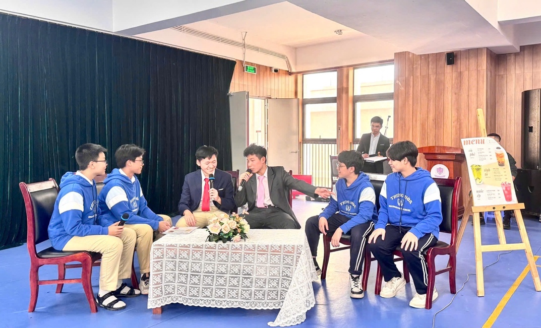 "MỖI ƯỚC MƠ ĐỀU CẦN MỘT ĐIỂM TỰA ĐỂ BẮT ĐẦU HÀNH TRÌNH” - Ảnh 2.