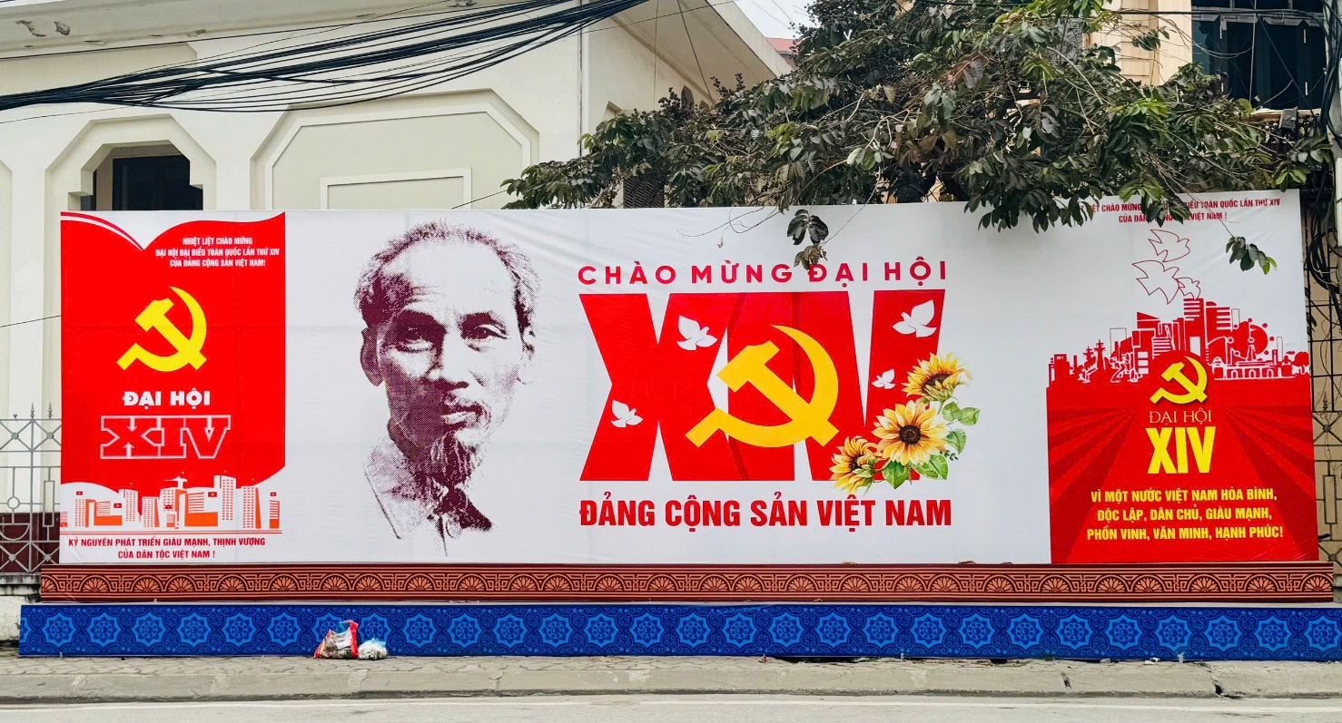 Không khí phấn khởi chào mừng Đại hội đại biểu toàn quốc lần thứ XIV của Đảng lan tỏa khắp các thôn, tổ dân phố trên địa bàn xã Hoài Đức- Ảnh 1.