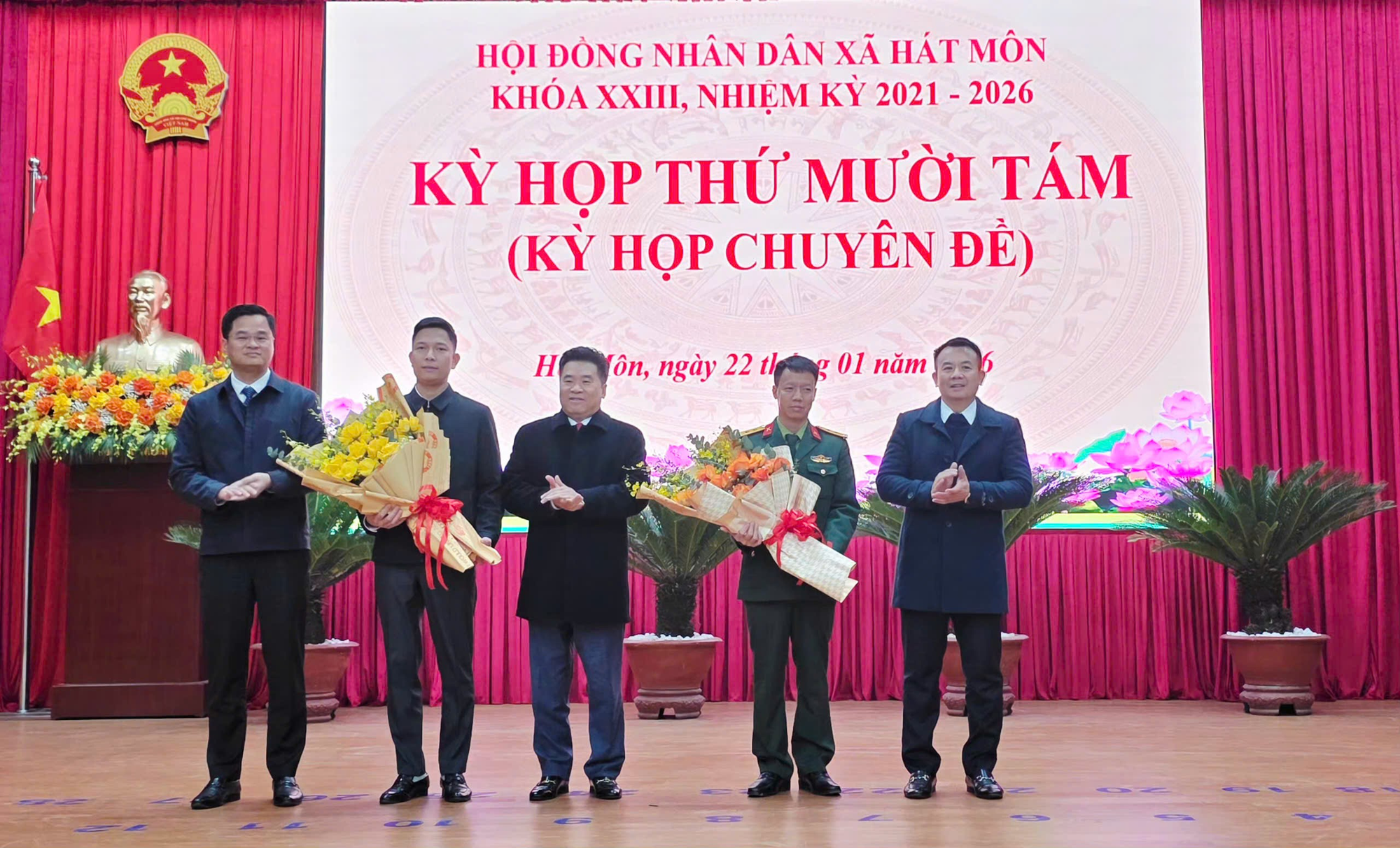 HĐND xã Hát Môn tổ chức Kỳ Hop thứ Mười Tám( Kỳ họp Chuyên đề) khóa XXIII, nhiệm kỳ 2021-2026- Ảnh 6.