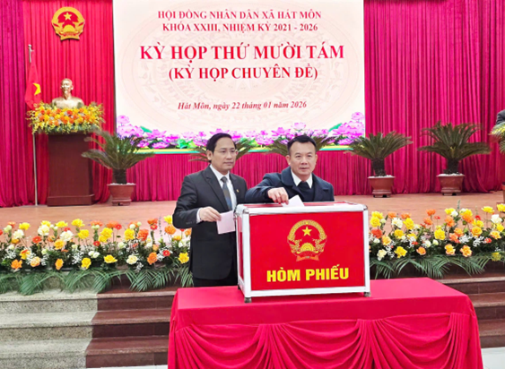 HĐND xã Hát Môn tổ chức Kỳ Hop thứ Mười Tám( Kỳ họp Chuyên đề) khóa XXIII, nhiệm kỳ 2021-2026- Ảnh 3.