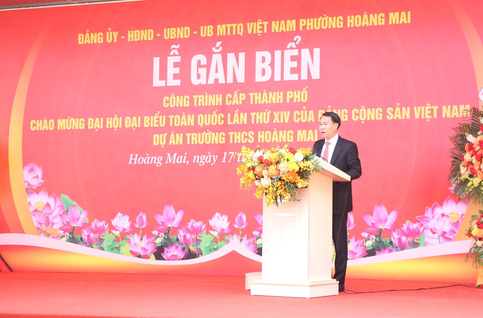 Gắn biển công trình Trường THCS Hoàng Mai chào mừng Đại hội XIV của Đảng- Ảnh 3.