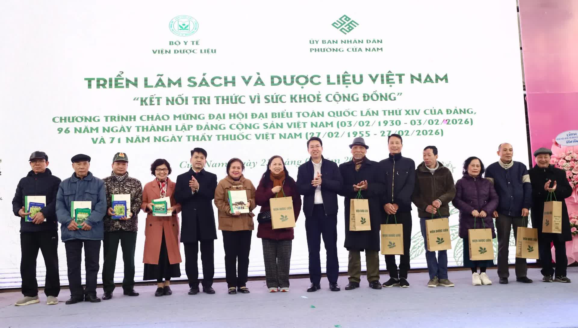 Phường Cửa Nam phát huy giá trị của y học cổ truyền trong chăm sóc và bảo vệ sức khỏe nhân dân- Ảnh 2.