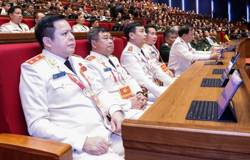 19 đồng chí được Ban Chấp hành Trung ương Đảng khoá XIV bầu vào Bộ Chính trị- Ảnh 5.