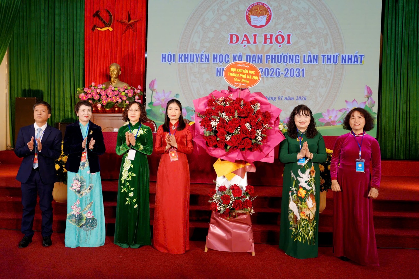 Xã Đan Phượng đẩy mạnh phong trào khuyến học, khuyến tài, xây dựng xã hội học tập.- Ảnh 1.