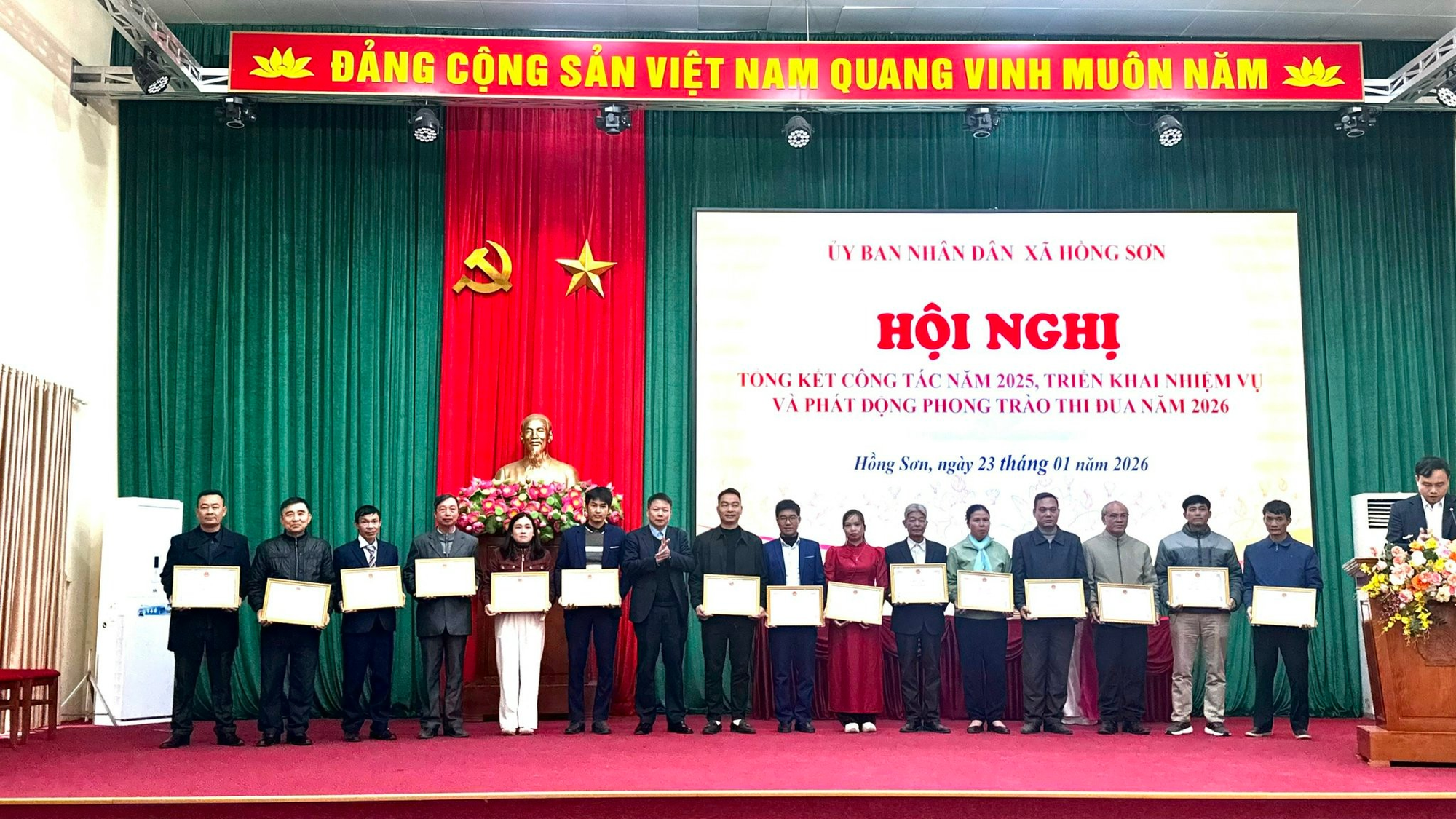 Dấu ấn từ các phong trào thi đua trong hành trình xây dựng quê hương Hồng Sơn bước vào Kỷ nguyên mới- Ảnh 3.