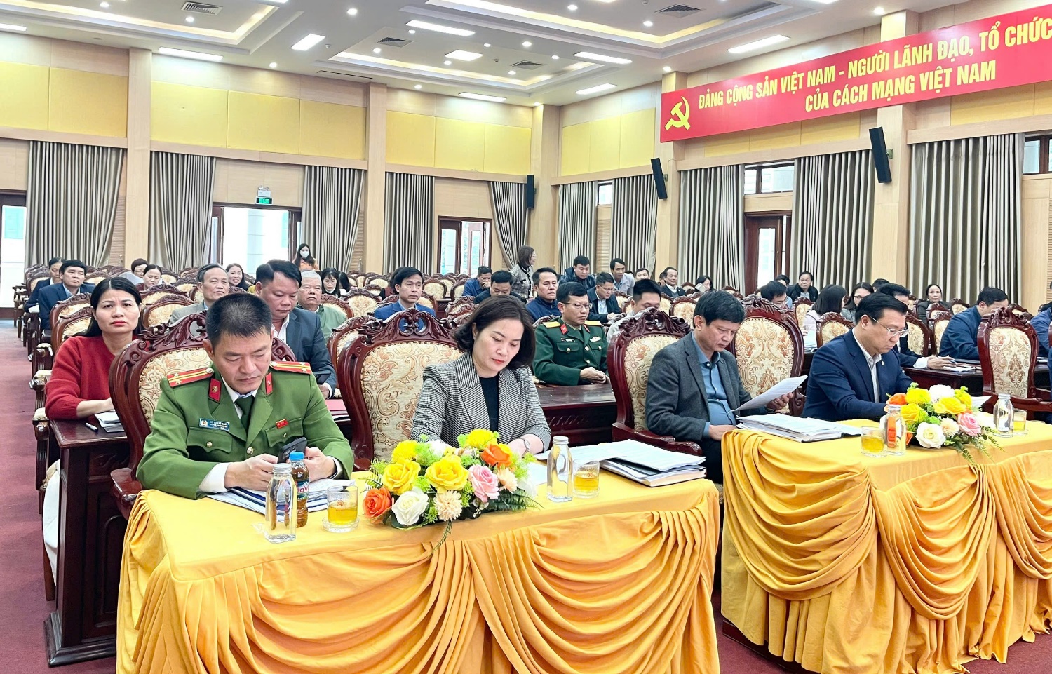 Đảng ủy xã Hoài Đức tổ chức hội nghị Ban lãnh đạo mở rộng giới thiệu người ứng cử đại biểu HĐND Thành phố và đại biểu HĐND xã, nhiệm kỳ 2026-2031- Ảnh 1.