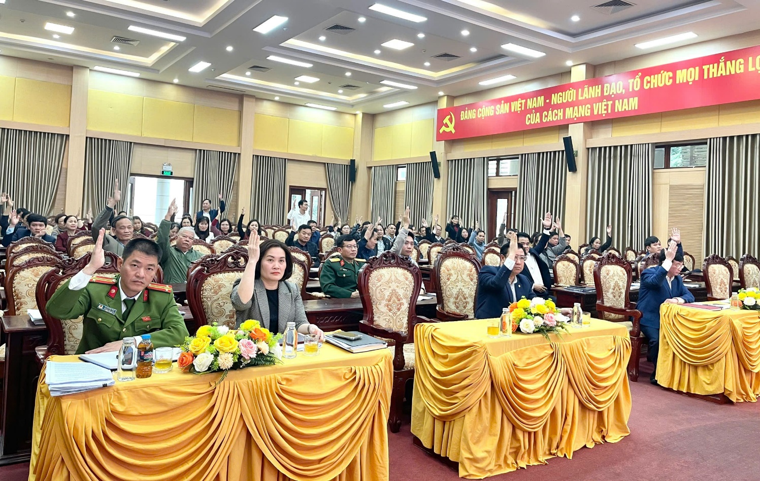 Đảng ủy xã Hoài Đức tổ chức hội nghị Ban lãnh đạo mở rộng giới thiệu người ứng cử đại biểu HĐND Thành phố và đại biểu HĐND xã, nhiệm kỳ 2026-2031- Ảnh 6.