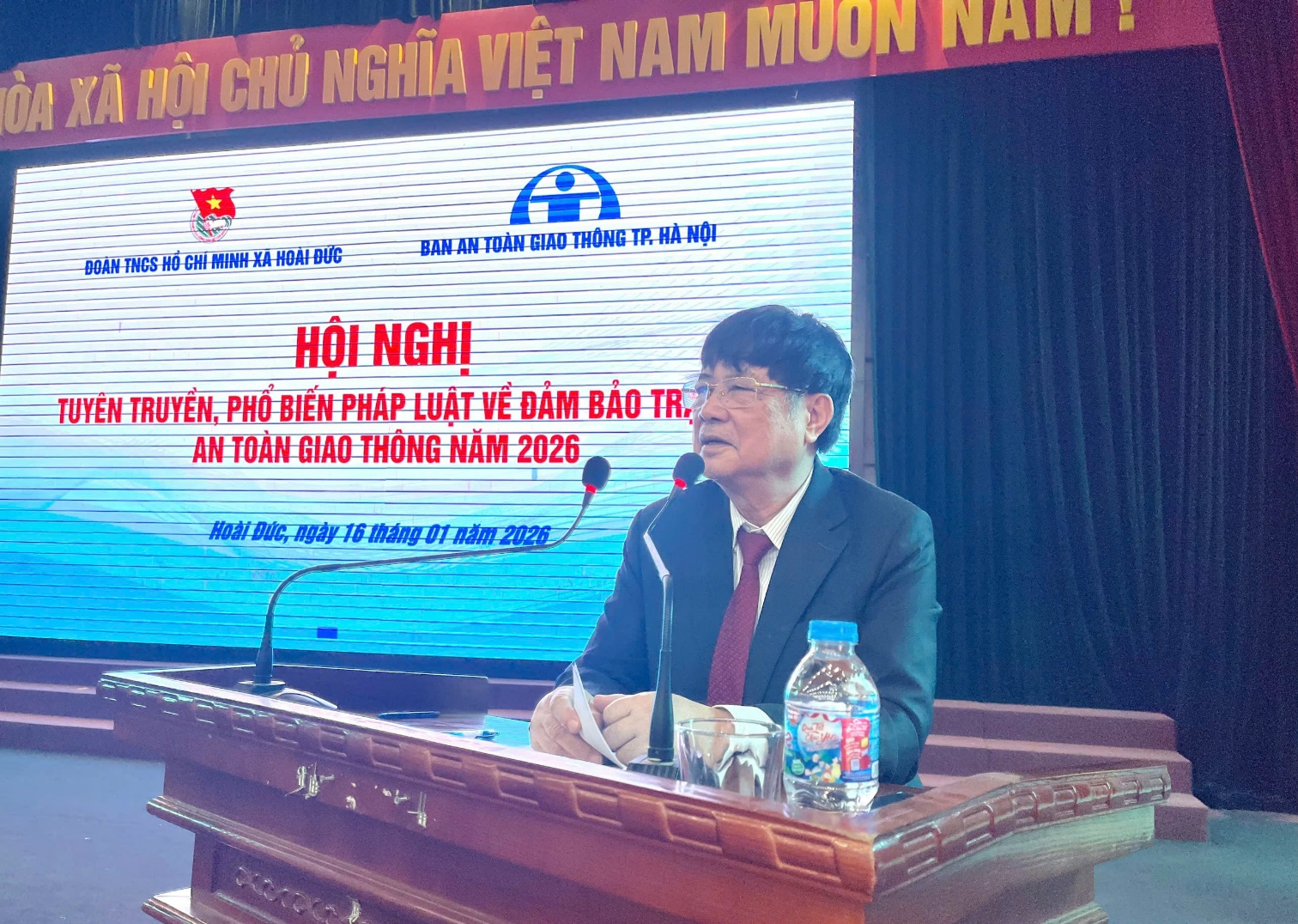 Đoàn thanh niên xã Hoài Đức tổ chức tuyên truyền, phổ biến pháp luật về đảm bảo trật tự an toàn giao thông năm 2026- Ảnh 1.