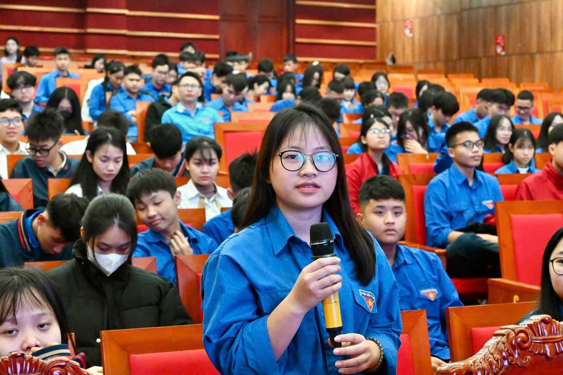 Đoàn thanh niên xã Hoài Đức tổ chức tuyên truyền, phổ biến pháp luật về đảm bảo trật tự an toàn giao thông năm 2026- Ảnh 4.