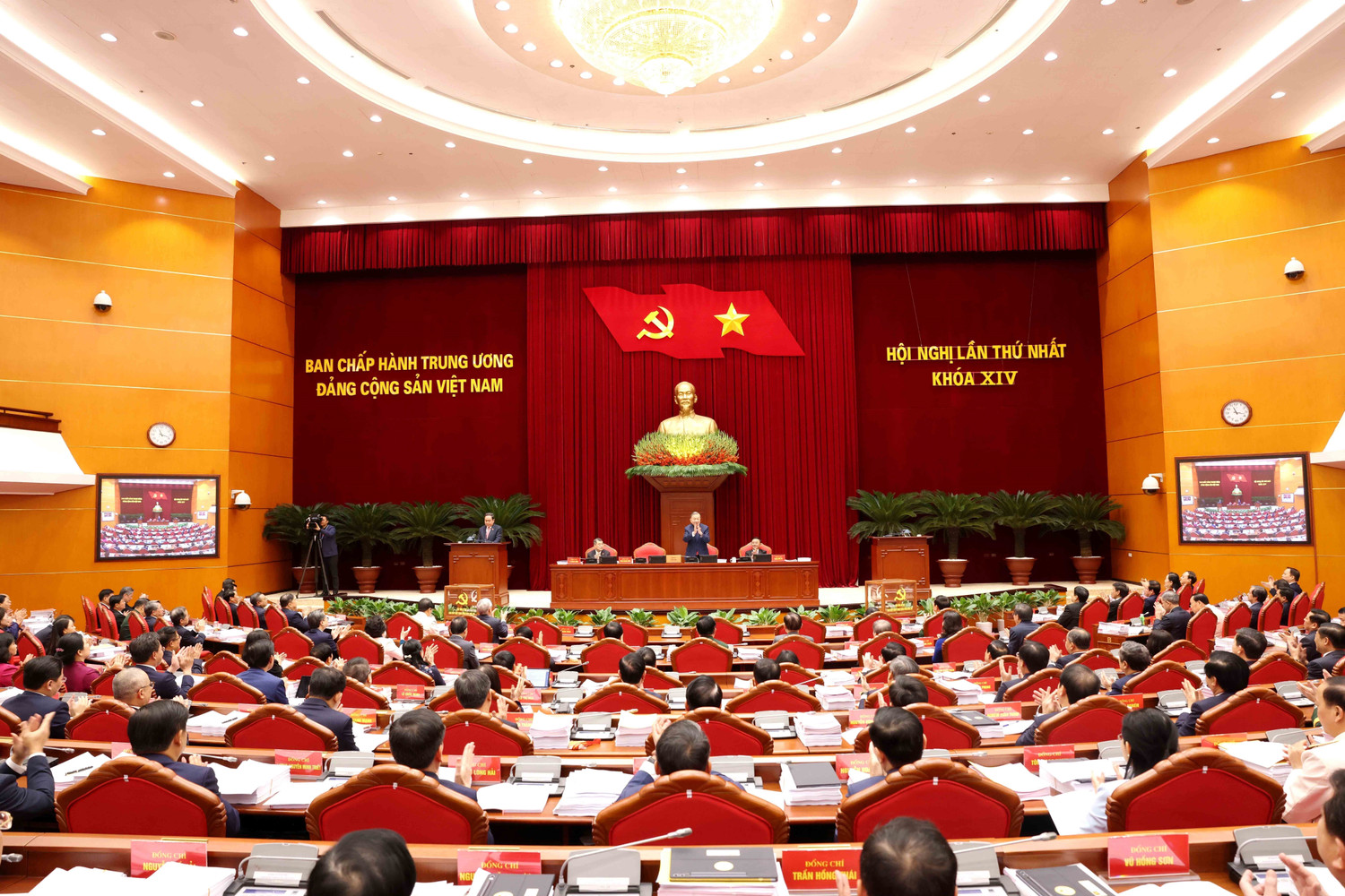 Đồng chí Tô Lâm giữ chức Tổng Bí thư Ban Chấp hành Trung ương Đảng khóa XIV- Ảnh 5.