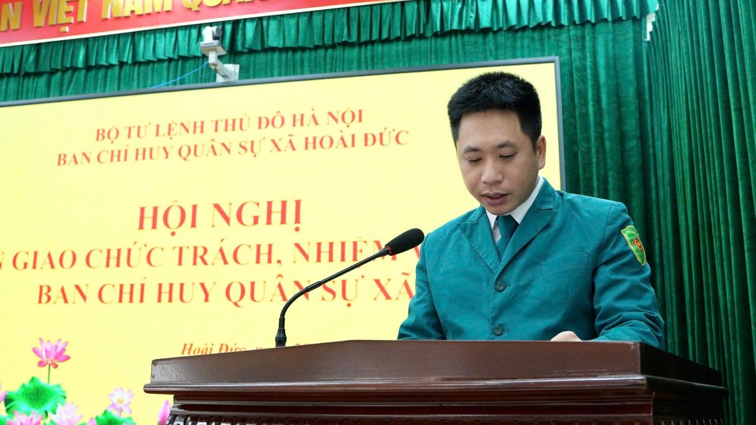 Hội nghị bàn giao chức trách, nhiệm vụ Ban chỉ huy Quân sự xã Hoài Đức- Ảnh 3.