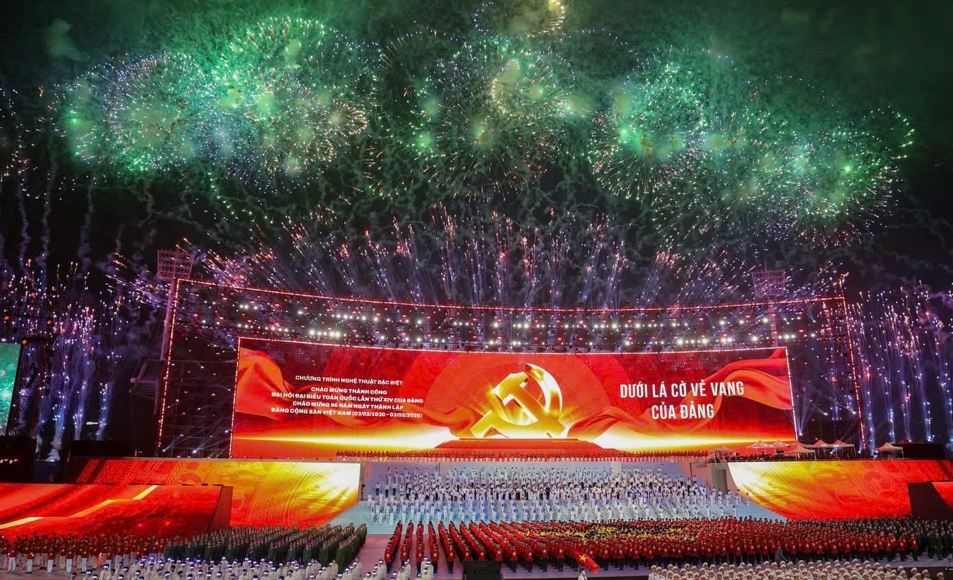 Chương trình nghệ thuật đặc biệt “Dưới lá cờ vẻ vang của Đảng”- Ảnh 10.