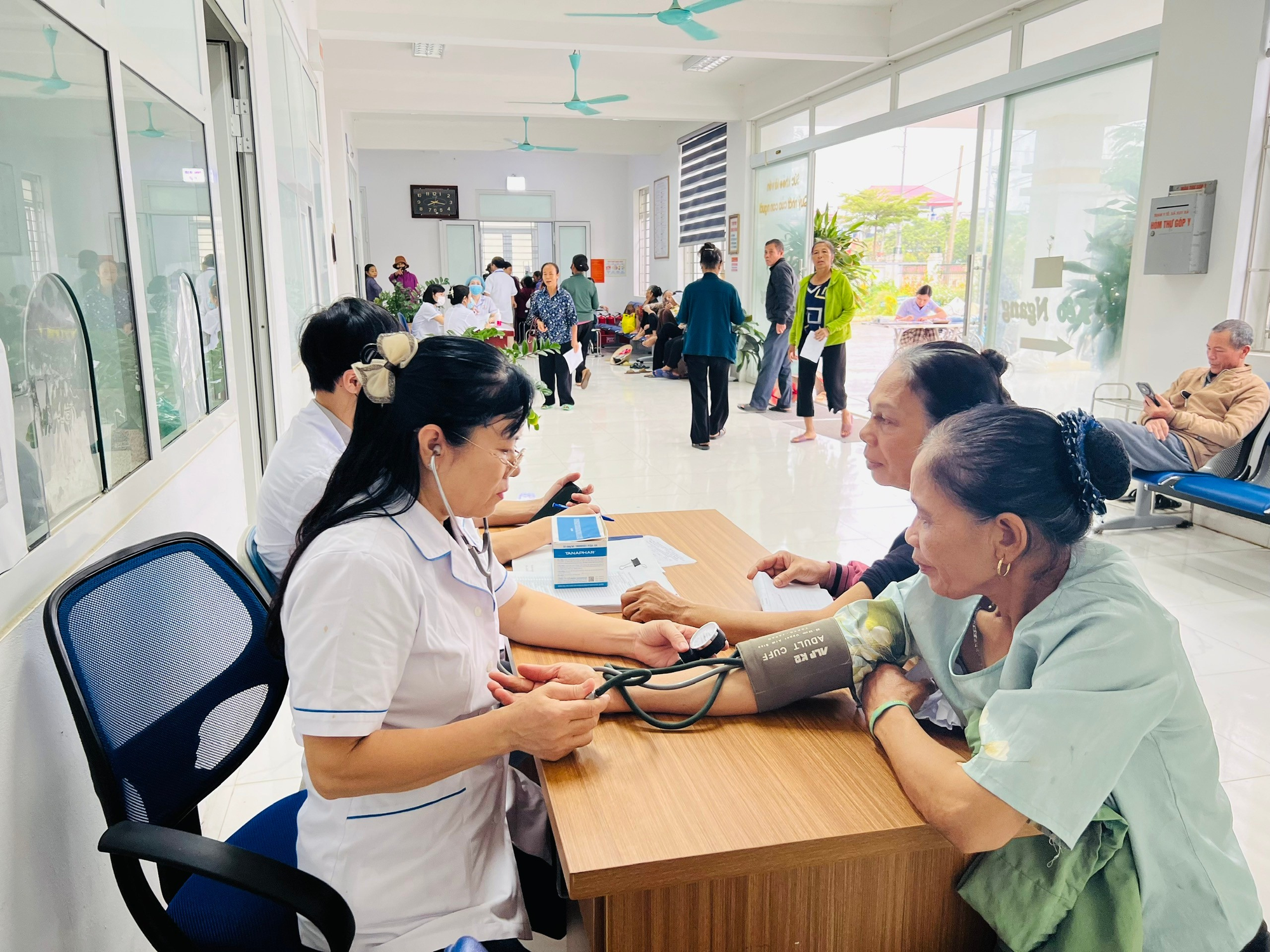 Trạm y tế Hồng Sơn chăm sóc, bảo vệ và nâng cao sức khỏe nhân dân, hoàn thành và vượt nhiều chỉ tiêu kế hoạch đề ra năm 2025- Ảnh 1.